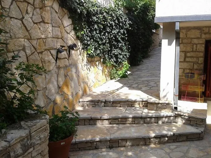 Studio Green Garden Borik Ровинь Апартаменты